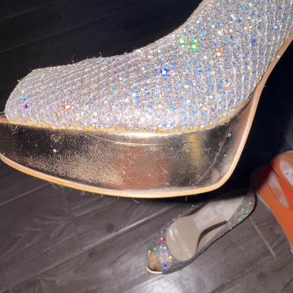 Enzo Angiolini “Easully” Silver Gold Glitter Sparkle Heels  Women's Size 8 - Picture 6 of 11